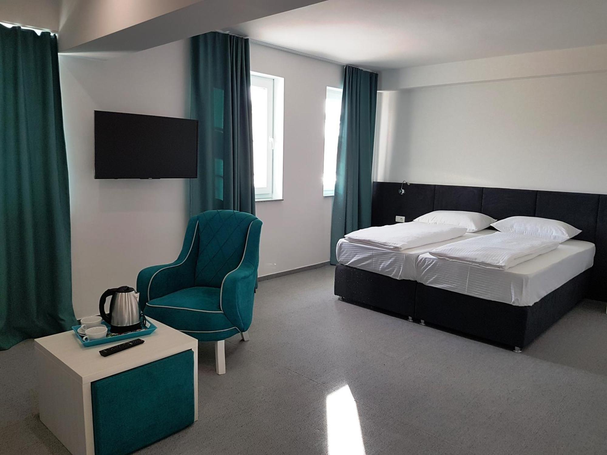 Hotel Sax Gracanica Gracanica  المظهر الخارجي الصورة
