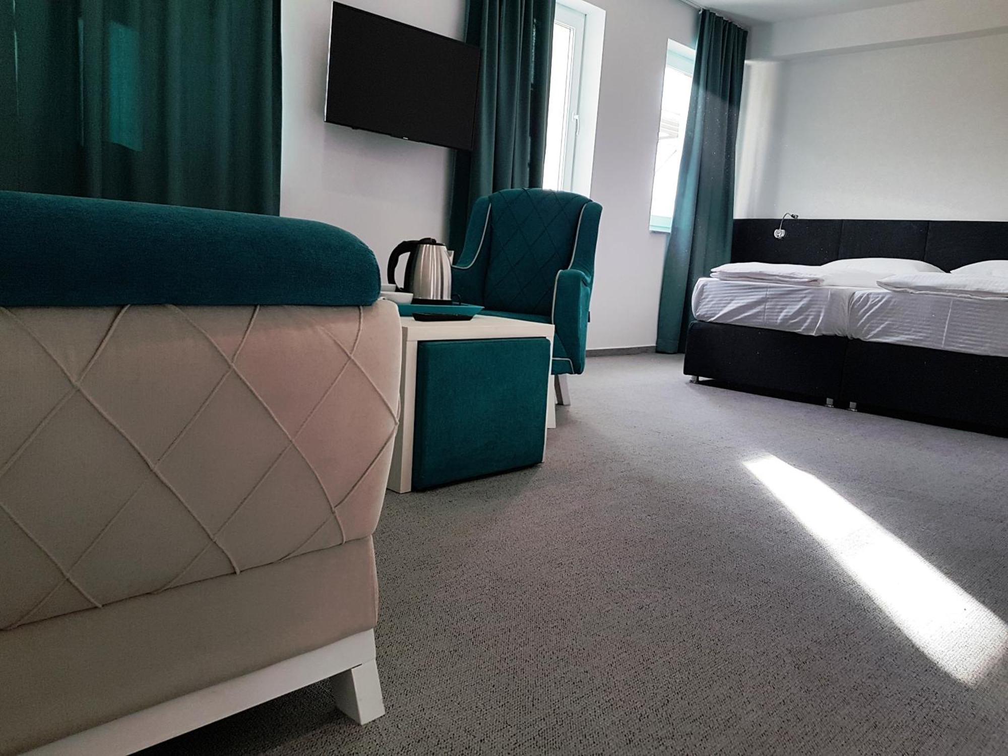 Hotel Sax Gracanica Gracanica  المظهر الخارجي الصورة