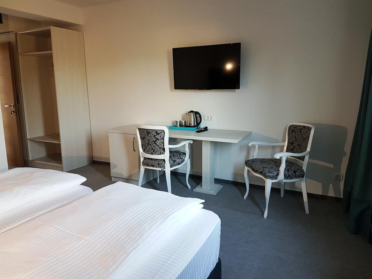 Hotel Sax Gracanica Gracanica  المظهر الخارجي الصورة